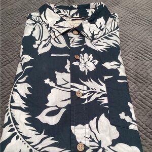 Weatherproof Vintage SS tropical, button down shirt. 386